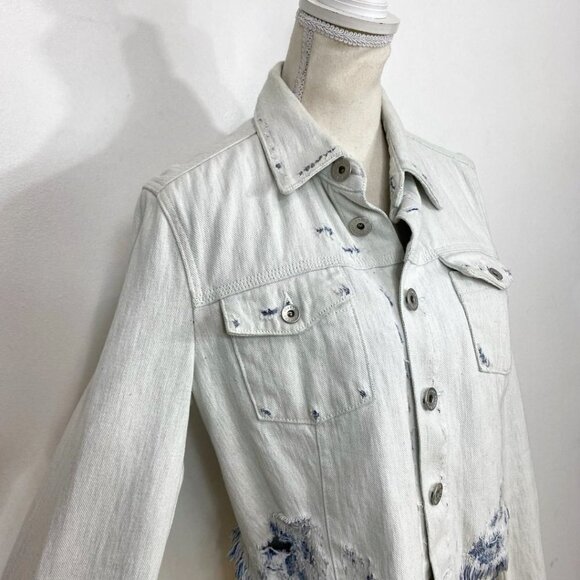 THEYSKENS' THEORY JENJA LIGHT WASH DISTRESSED CROPPED DENIM JACKET - 6 - Picture 4 of 10